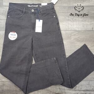 WallFlower Juniors The Dad Jean Size 9